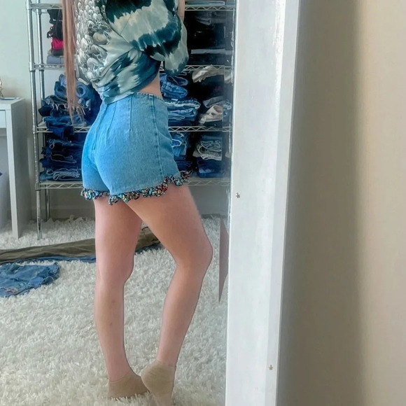 Vintage 90’s Paris Blues Floral Lace Up Denim Shorts - Picture 6 of 9